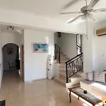 Diana Townhouse 2